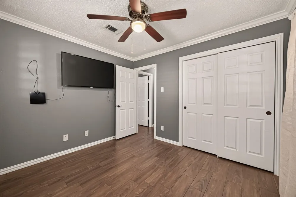 7502 Nightingale Circle Texas City, TX 77591