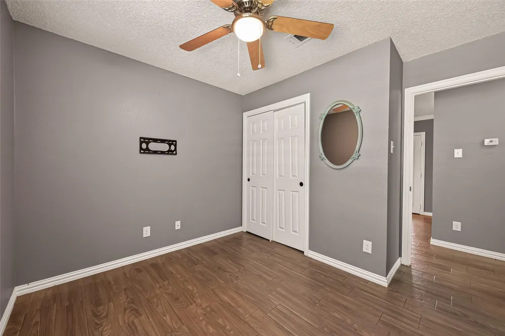 7502 Nightingale Circle Texas City, TX 77591