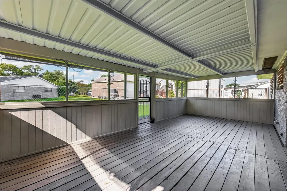 7502 Nightingale Circle Texas City, TX 77591