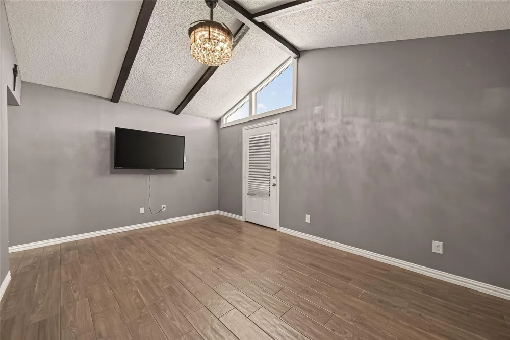 7502 Nightingale Circle Texas City, TX 77591