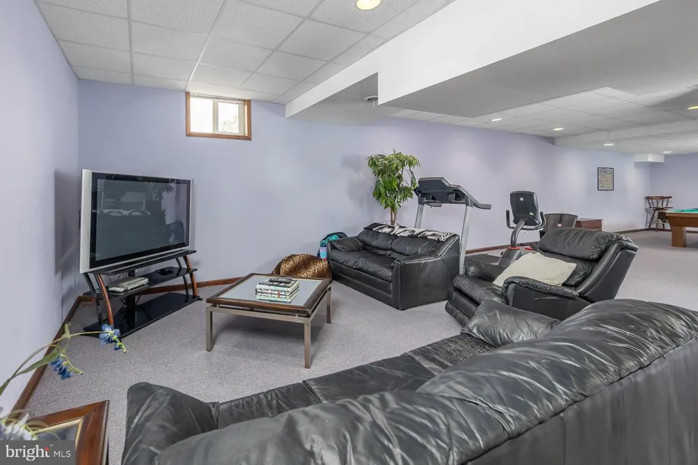 11 TURTLE CREEK DRIVE Mullica Hill, NJ 08062