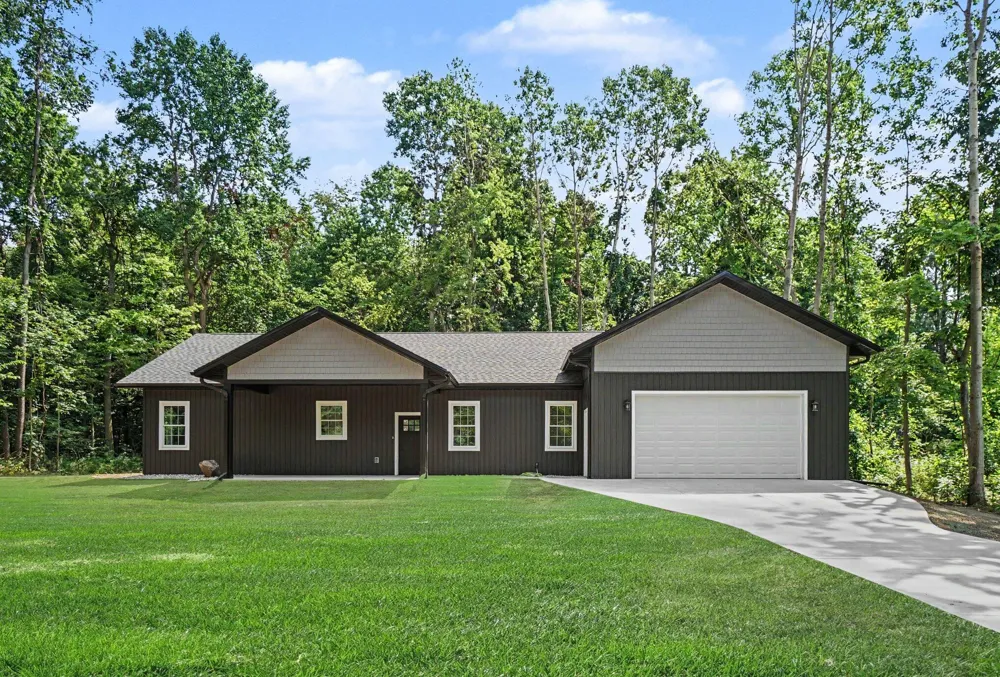 74777 Ridgeway Drive Lawton, MI 49065