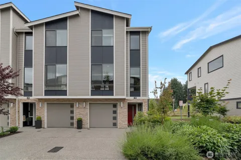 12718 35th Ave SE