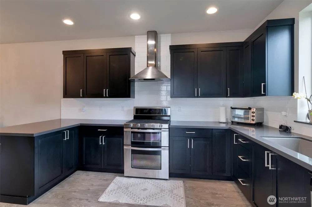 12718 35th Ave SE Everett, WA 98208