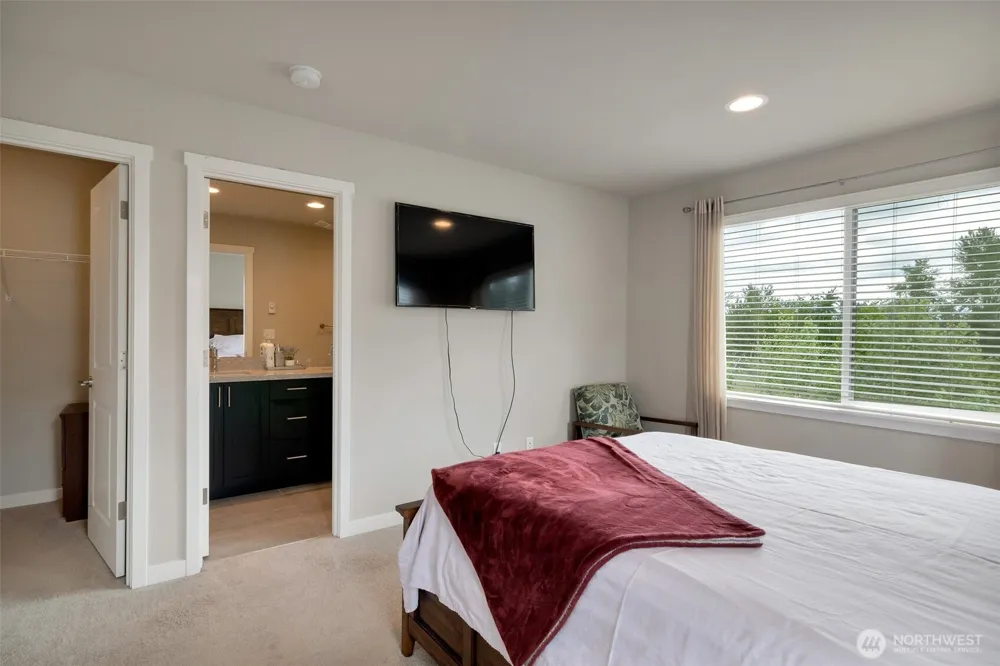 12718 35th Ave SE Everett, WA 98208