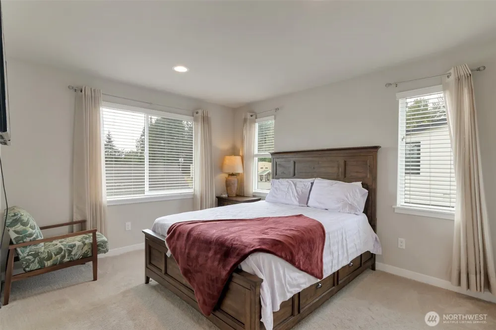 12718 35th Ave SE Everett, WA 98208