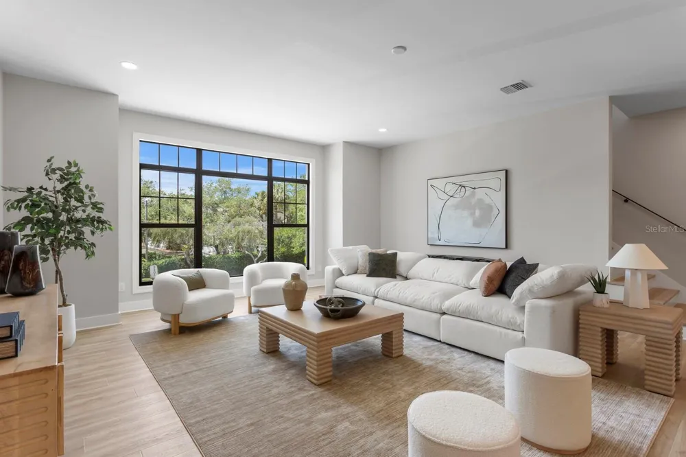 5210 BAYSHORE BOULEVARD #4 Tampa, FL 33611
