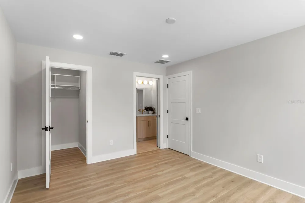 5210 BAYSHORE BOULEVARD #4 Tampa, FL 33611