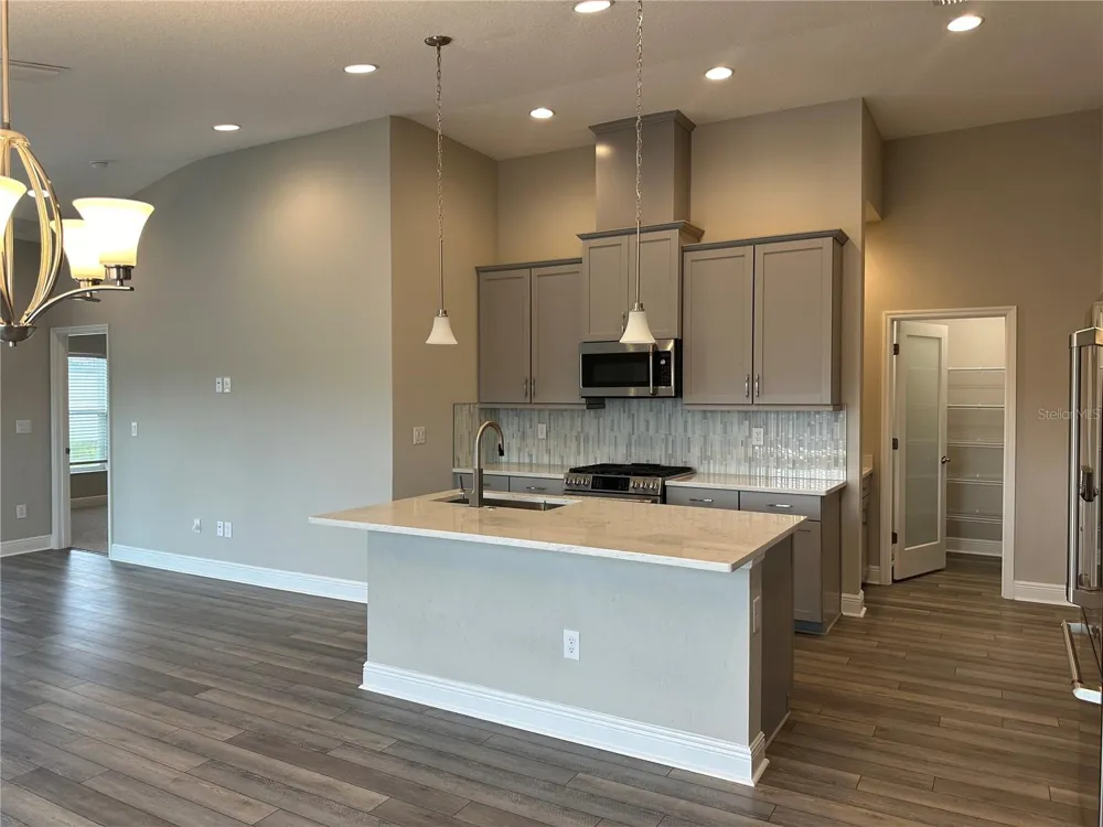 12533 OAK HILL WAY Parrish, FL 34219