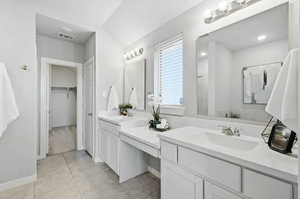 1916 Outpost Creek Lane Aubrey, TX 76227