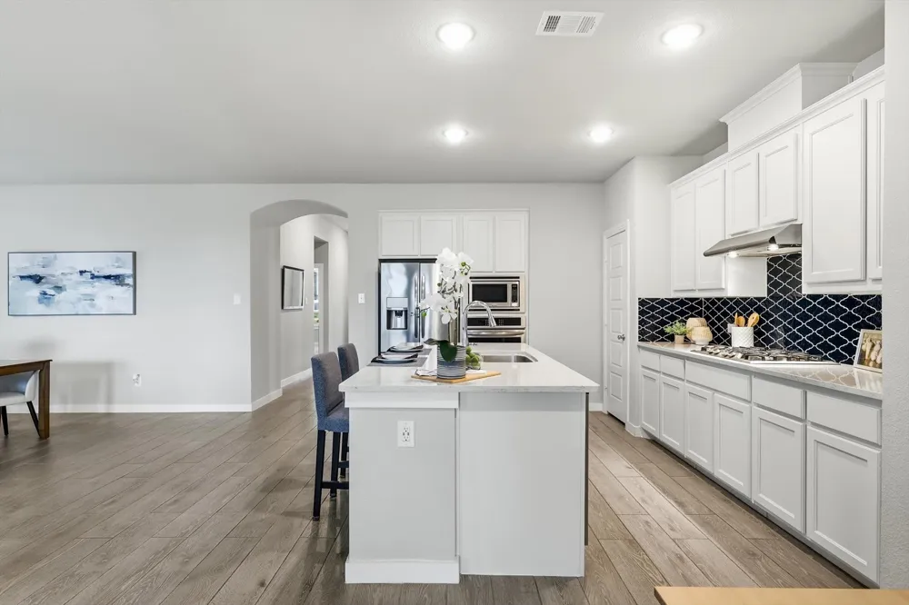 1916 Outpost Creek Lane Aubrey, TX 76227