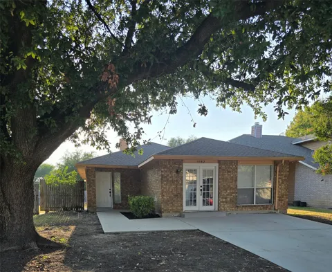 3182 Cross Creek Circle