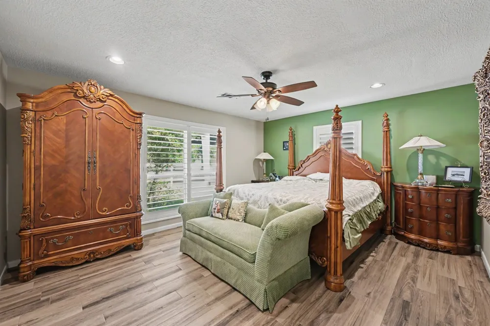 31626 Dobbin Hufsmith Magnolia, TX 77354