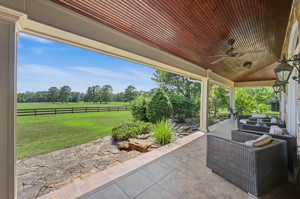 31626 Dobbin Hufsmith Magnolia, TX 77354