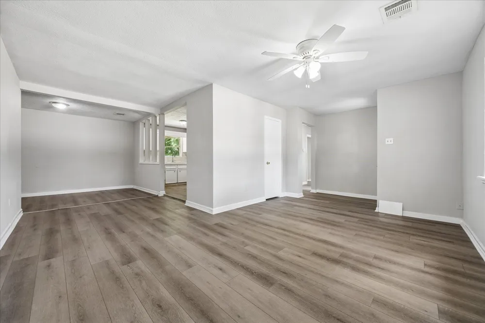 205 Tilden Drive Pasadena, TX 77506