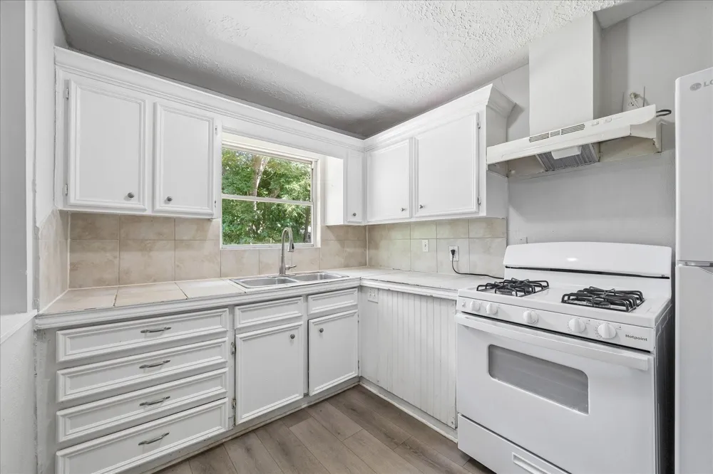 205 Tilden Drive Pasadena, TX 77506