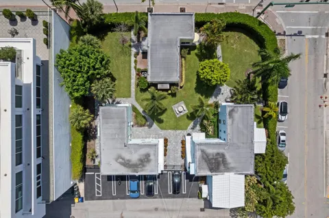 90 SE 5th Avenue