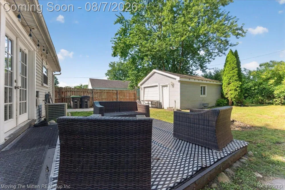 14700 McGuire Street Taylor City, MI 48180