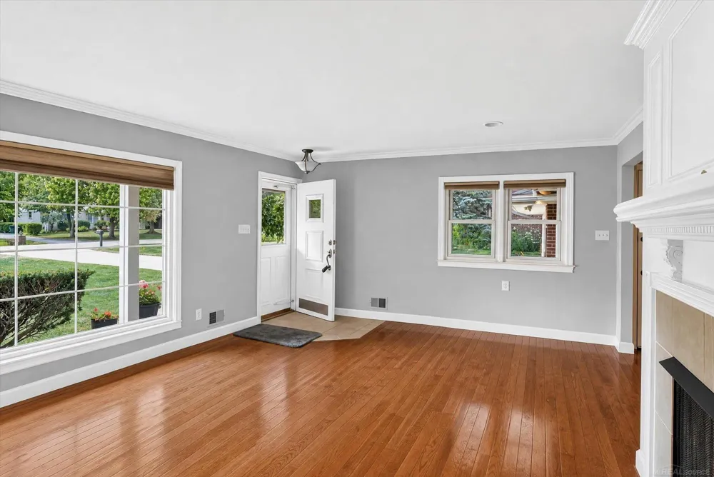 120 Montmorency Road Rochester Hills City, MI 48307