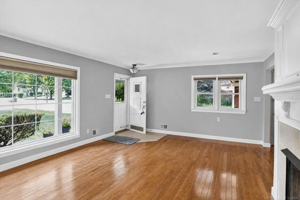 120 Montmorency Road Rochester Hills City, MI 48307
