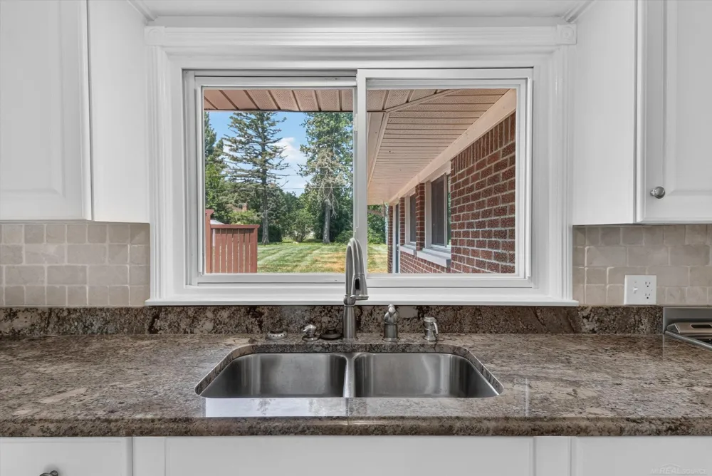 120 Montmorency Road Rochester Hills City, MI 48307