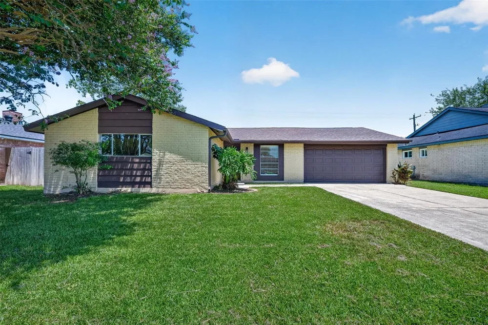 3307 Fern Rock Drive La Porte, TX 77571