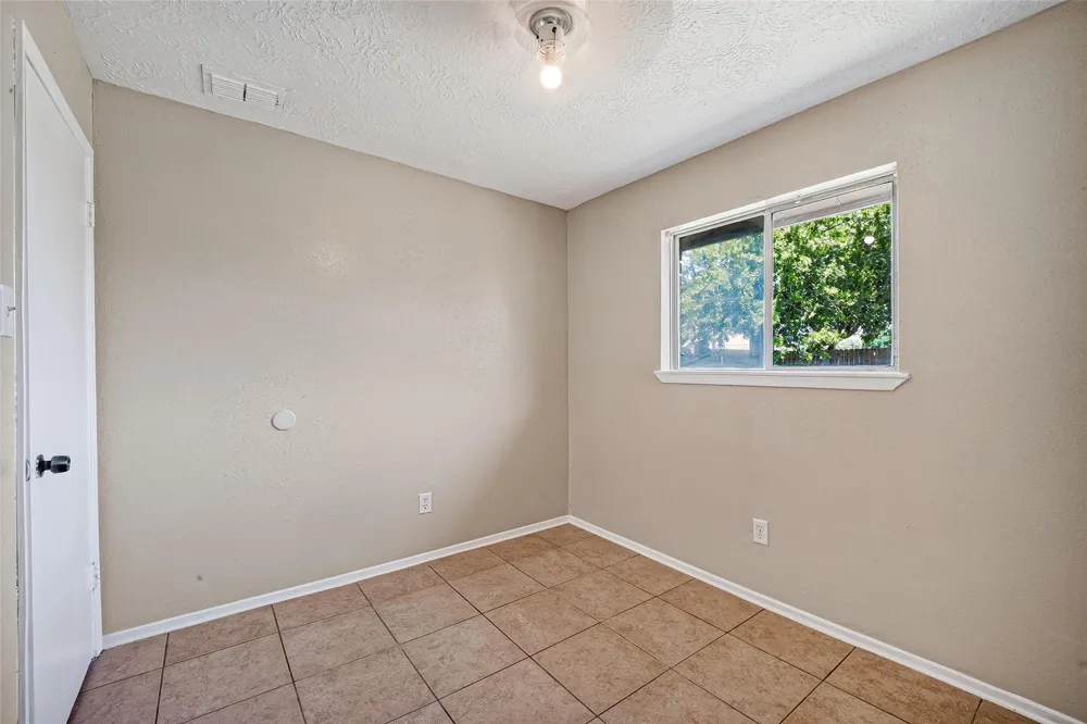 3307 Fern Rock Drive La Porte, TX 77571