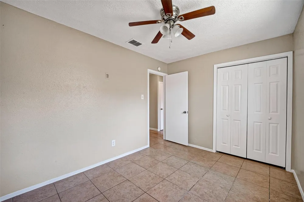 3307 Fern Rock Drive La Porte, TX 77571