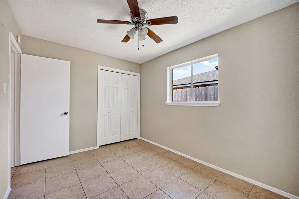 3307 Fern Rock Drive La Porte, TX 77571