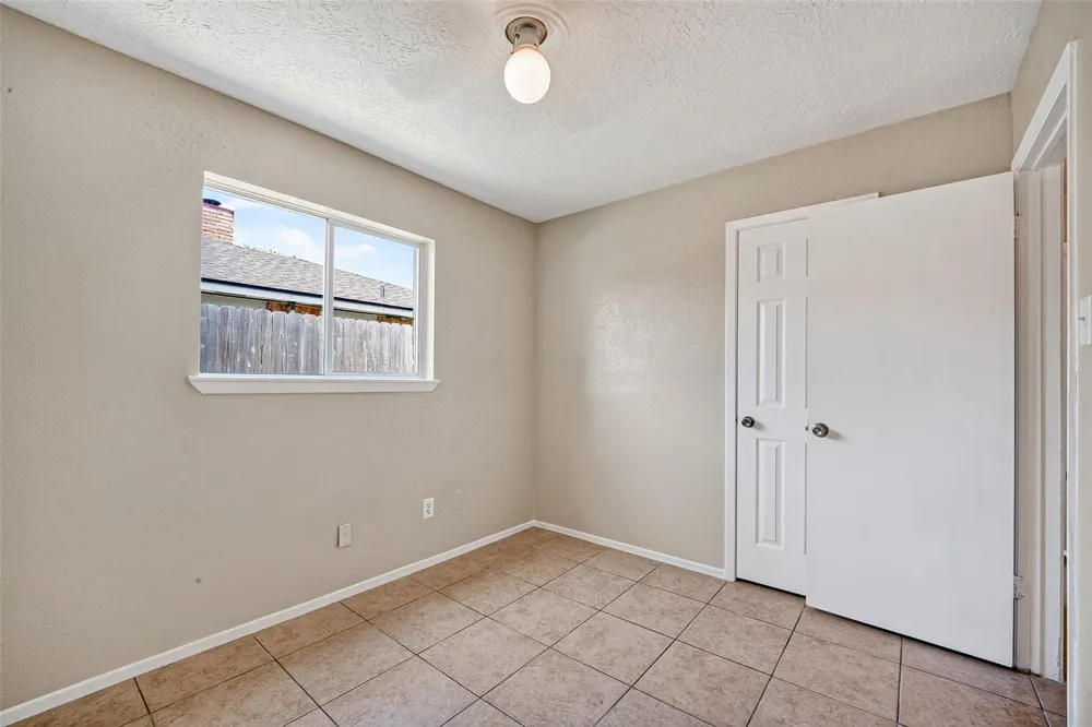 3307 Fern Rock Drive La Porte, TX 77571