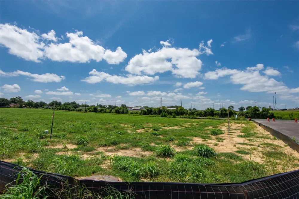 513 Trend View Drive Weimar, TX 78962