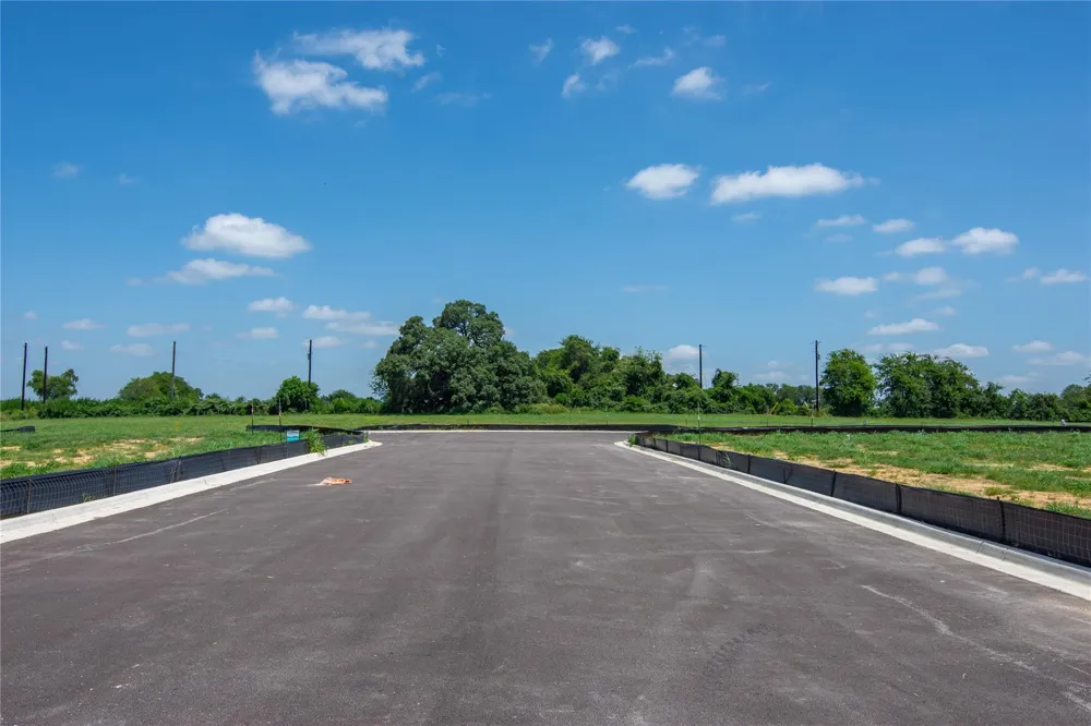 513 Trend View Drive Weimar, TX 78962