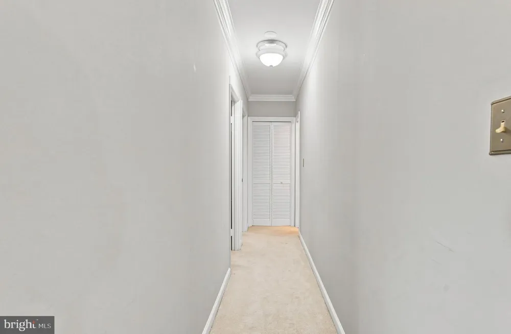 10725 W WEST DRIVE #203 Fairfax, VA 22030