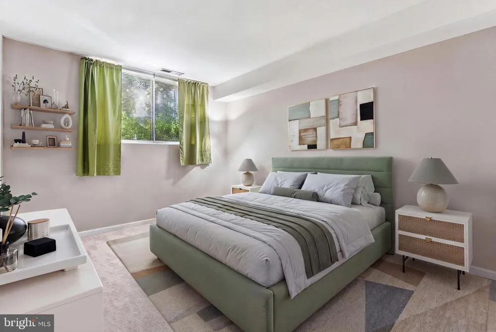 10725 W WEST DRIVE #203 Fairfax, VA 22030