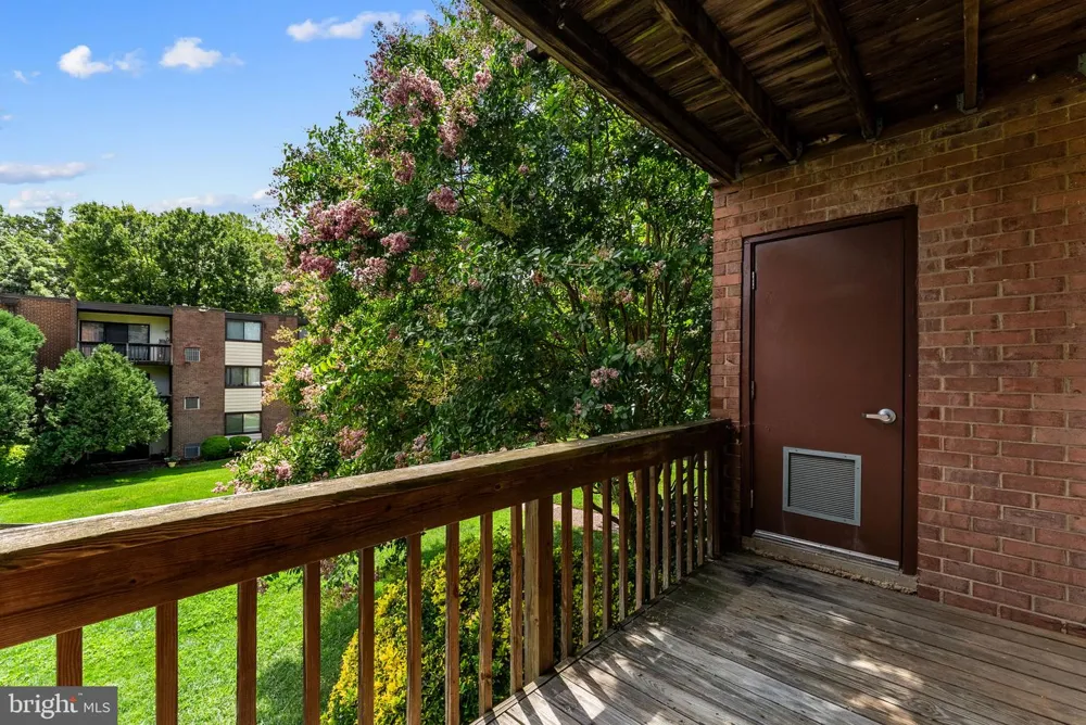 10725 W WEST DRIVE #203 Fairfax, VA 22030