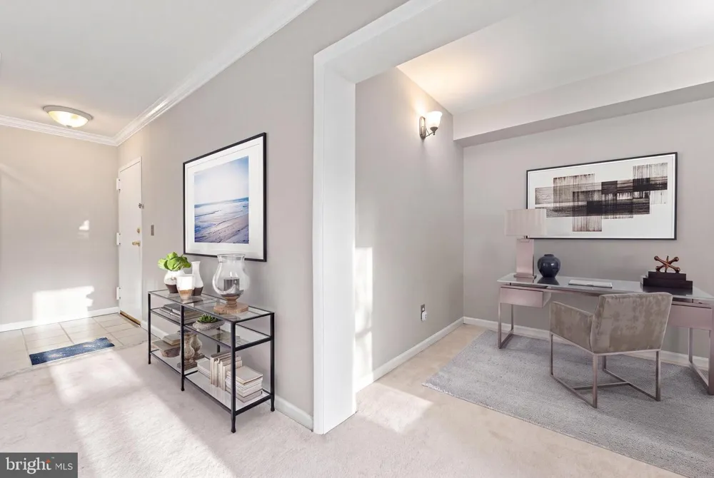 10725 W WEST DRIVE #203 Fairfax, VA 22030