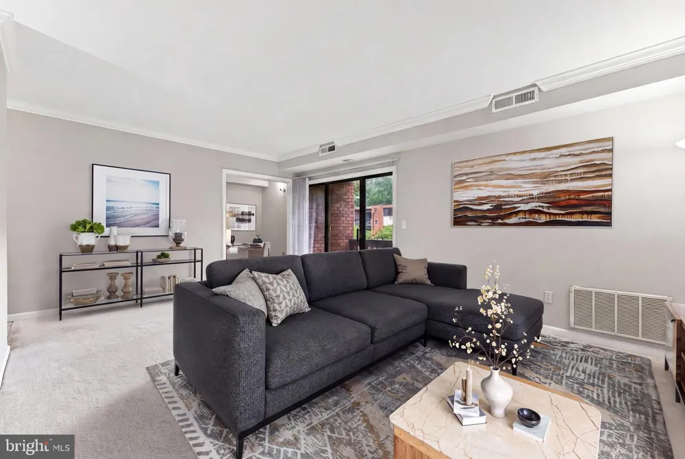 10725 W WEST DRIVE #203 Fairfax, VA 22030