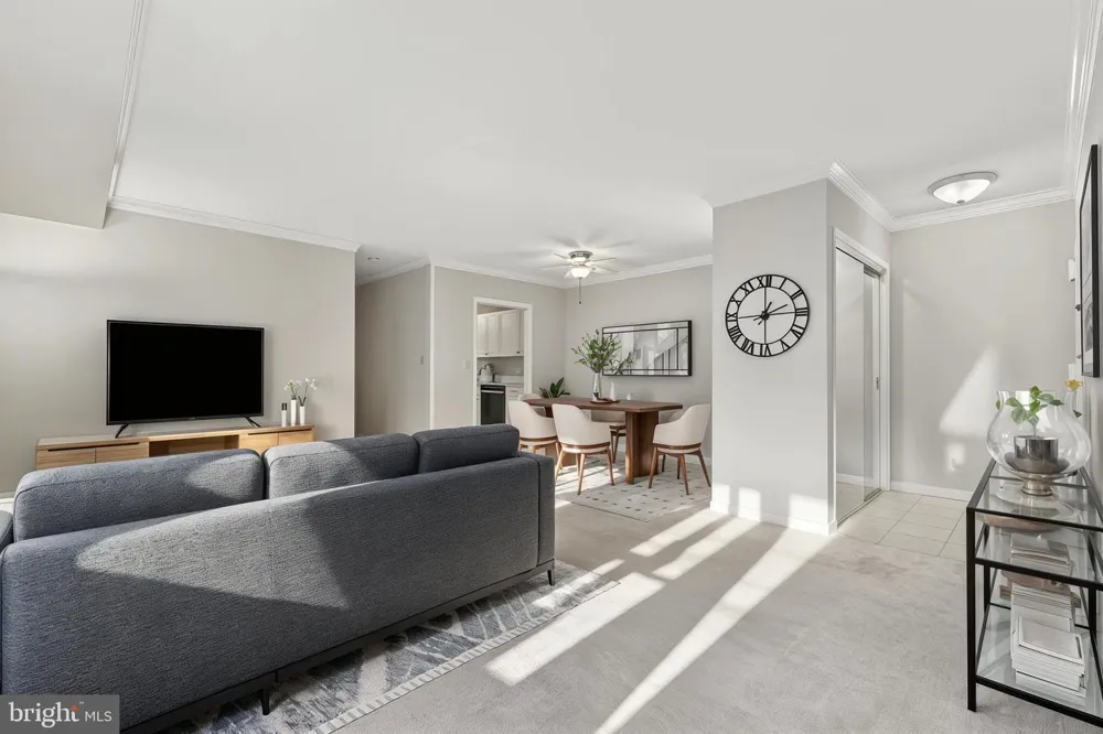 10725 W WEST DRIVE #203 Fairfax, VA 22030