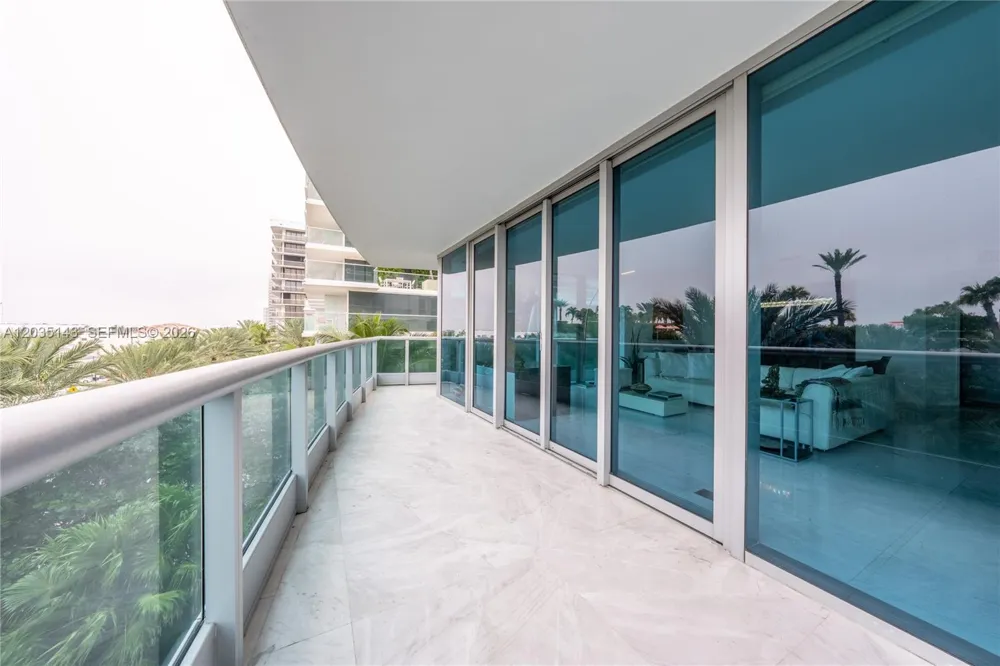9401 Collins Ave #403 Surfside, FL 33154