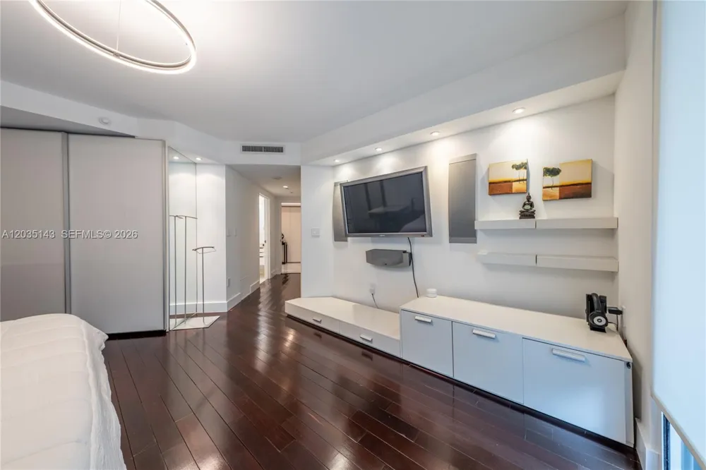 9401 Collins Ave #403 Surfside, FL 33154
