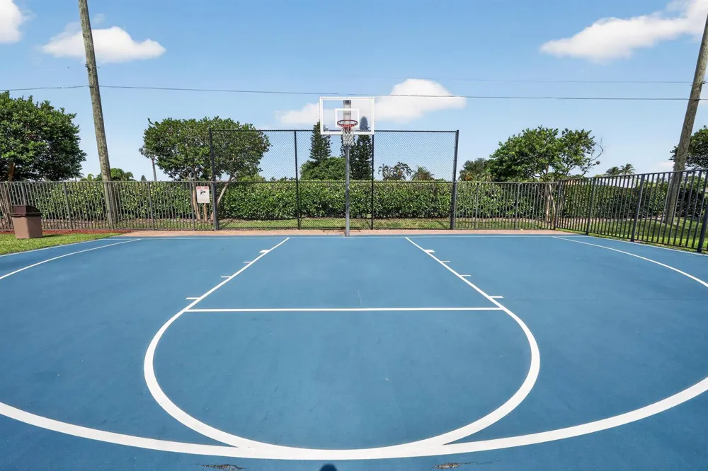 2823 S EVERGREEN CIRCLE Boynton Beach, FL 33426