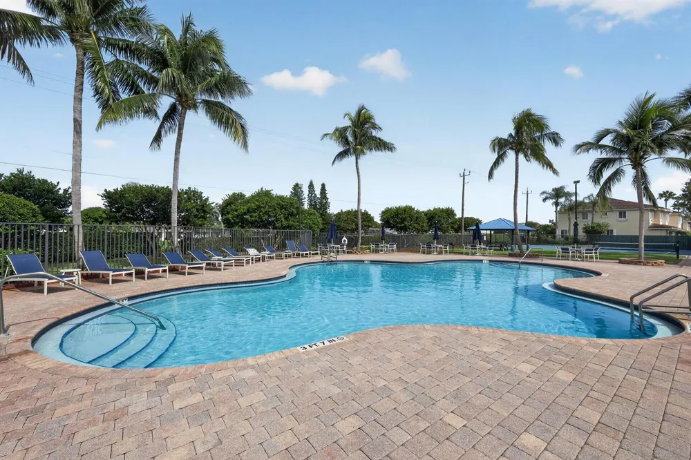 2823 S EVERGREEN CIRCLE Boynton Beach, FL 33426