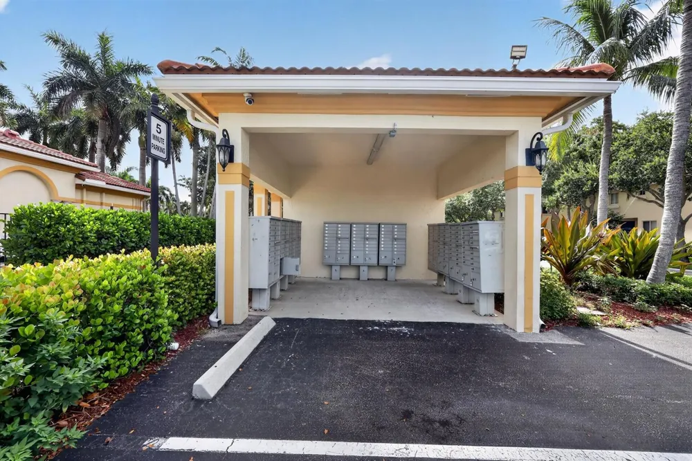 2823 S EVERGREEN CIRCLE Boynton Beach, FL 33426