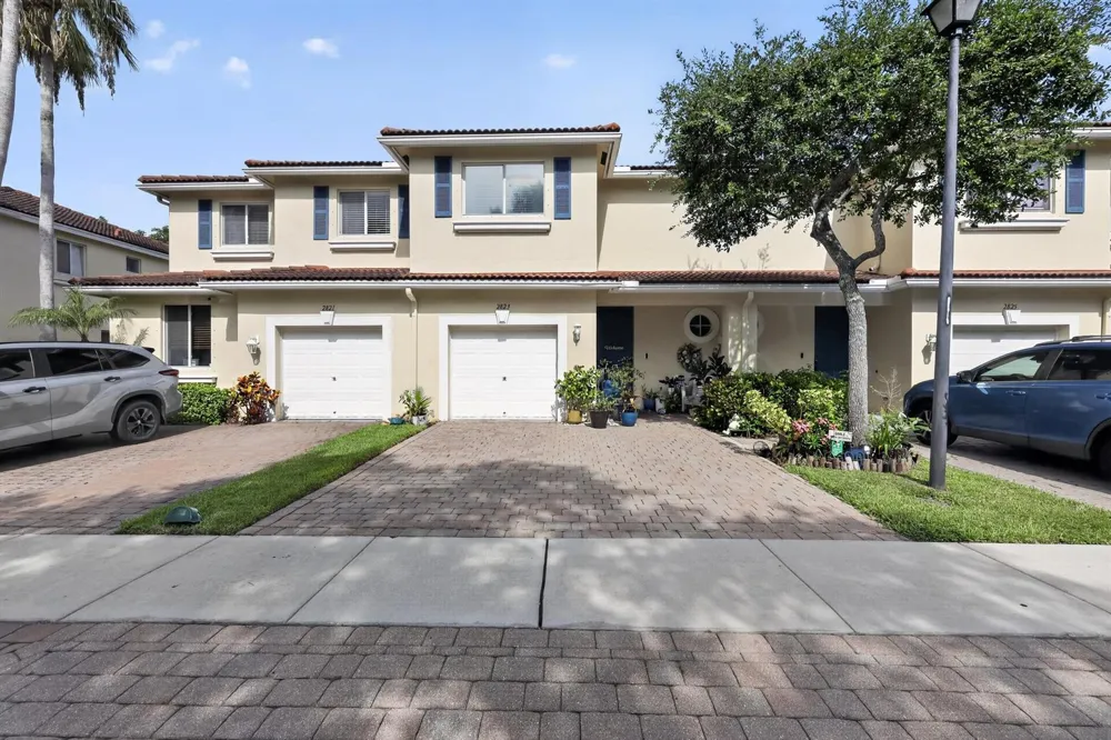 2823 S EVERGREEN CIRCLE Boynton Beach, FL 33426