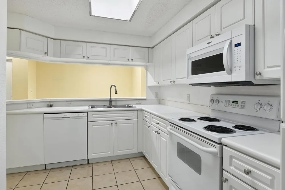 2730 Anzio Court #108 Palm Beach Gardens, FL 33410