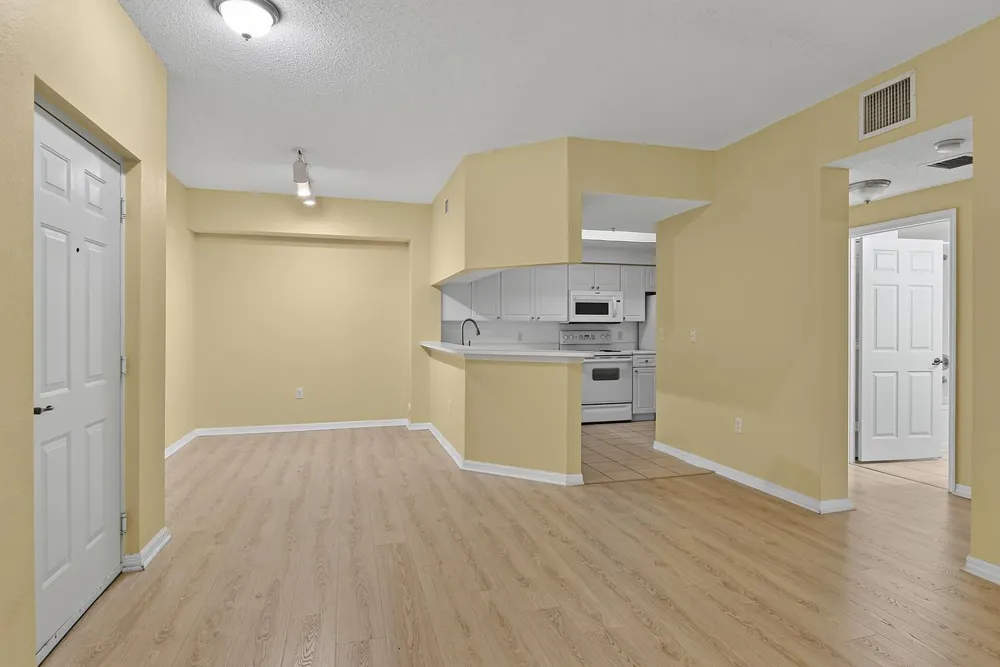 2730 Anzio Court #108 Palm Beach Gardens, FL 33410