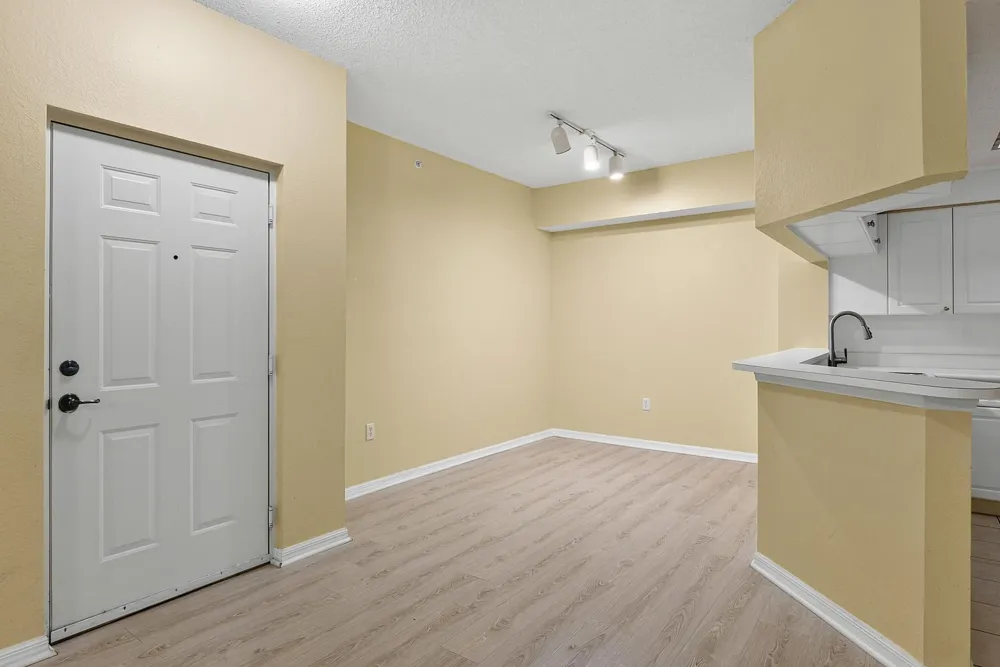 2730 Anzio Court #108 Palm Beach Gardens, FL 33410