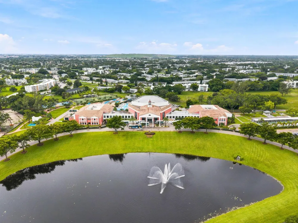 2066 VENTNOR P #2066 Deerfield Beach, FL 33442