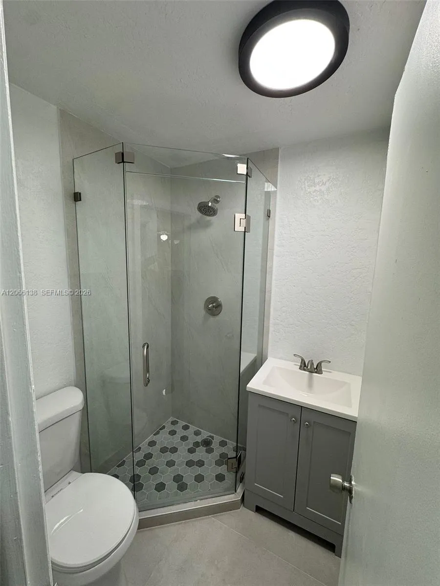 664 Colson Dr Key Largo, FL 33037