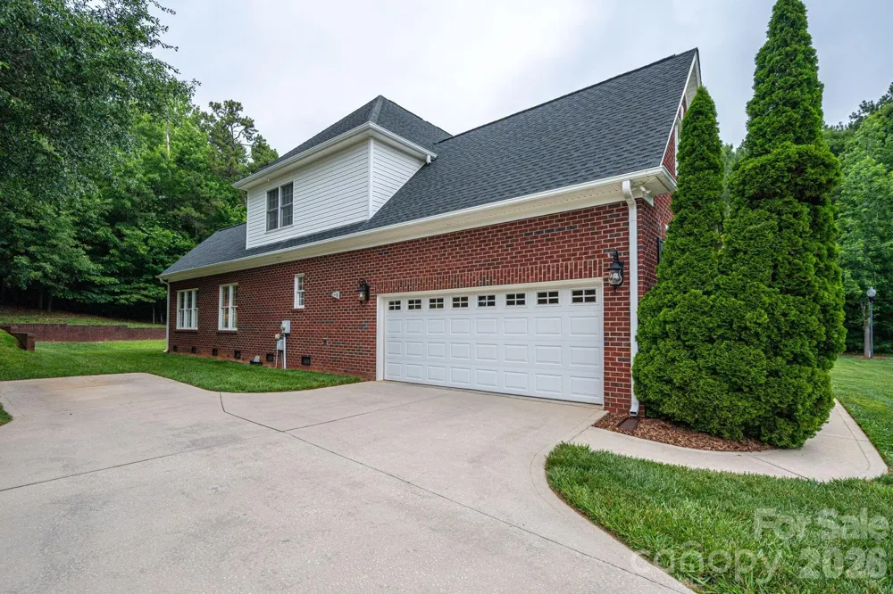 5059 Graystone Estates Drive Belmont, NC 28012
